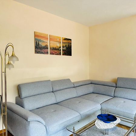 2,5-Zimmerwohnung Mit Terrasse - Keine Monteure 内卡河畔马尔巴赫 外观 照片